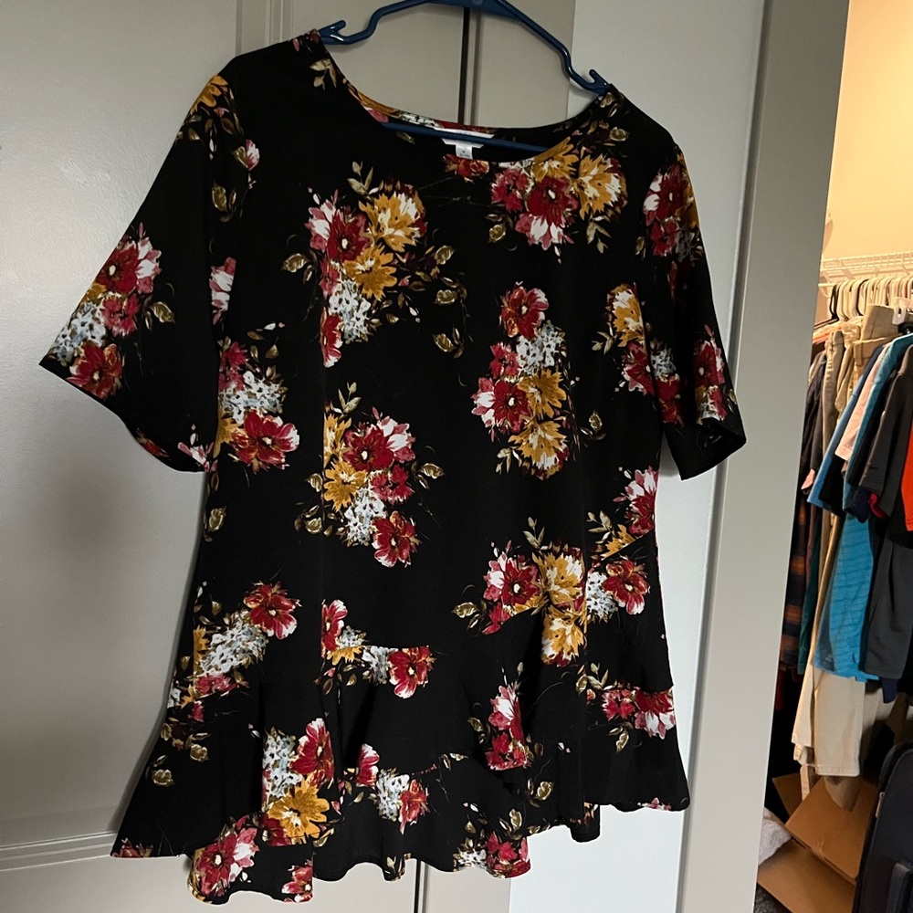 Time and Tru Black Floral Blouse